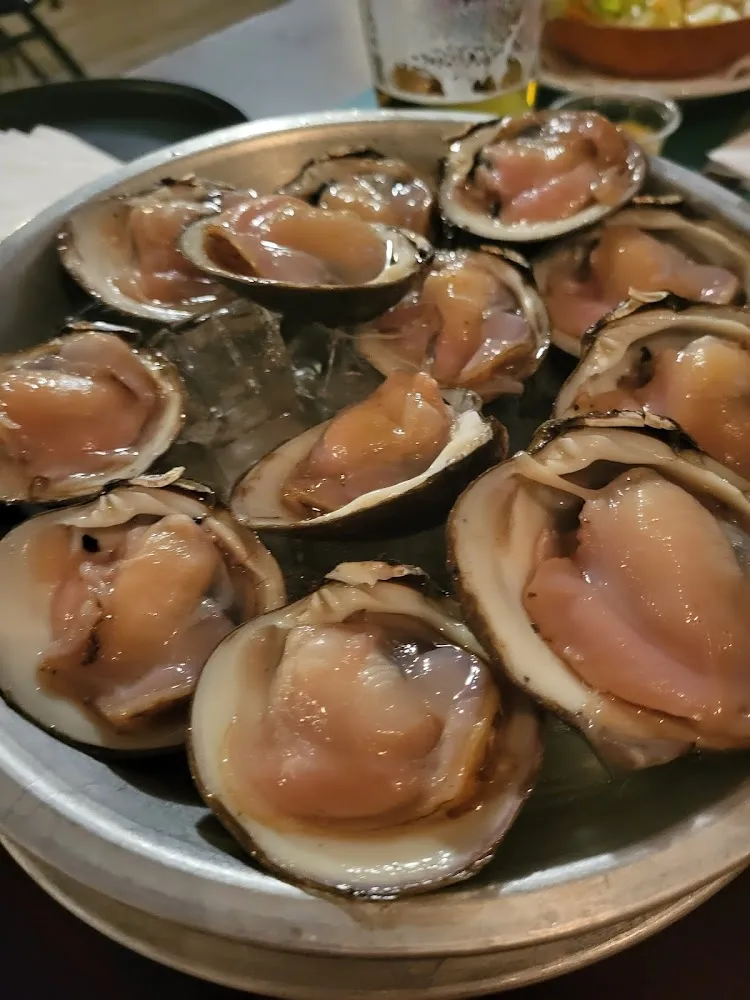 Raw Clams